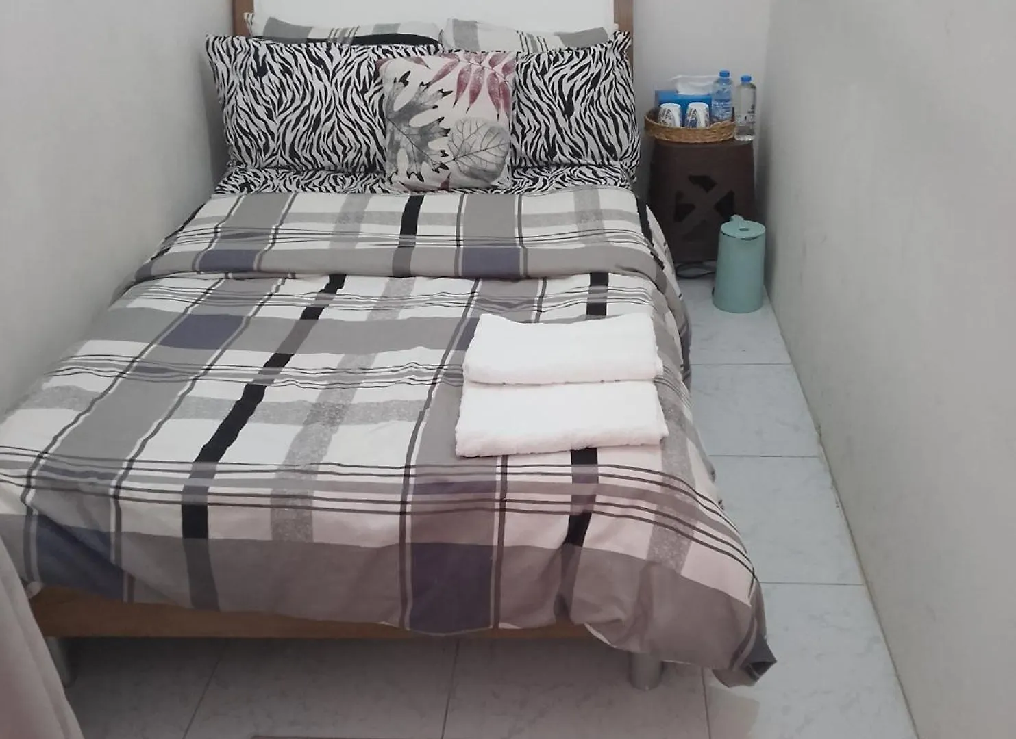 Kontakte von Abel Homes